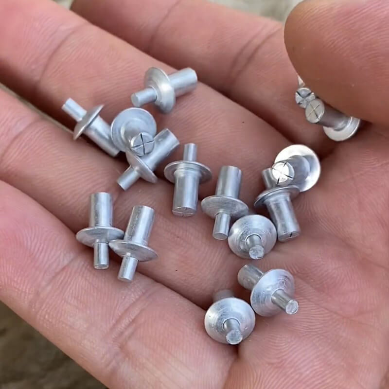 Aluminum core rivets with round head(100 pieces)